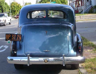 Illustration for article titled 1937 Cadillac V8